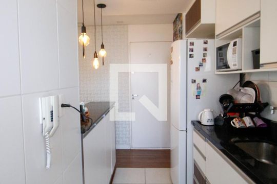Cozinha de apartamento à venda com 3 quartos, 64m² em Vila Praia, São Paulo
