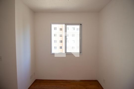 Quarto 2 de apartamento para alugar com 2 quartos, 33m² em Itaquera, São Paulo