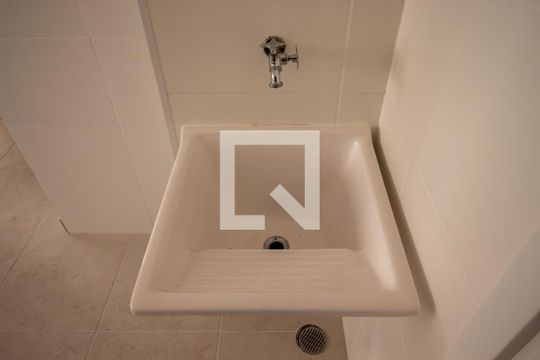 Área de Serviço de apartamento para alugar com 2 quartos, 33m² em Itaquera, São Paulo