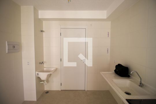 Cozinha / Área de Serviço de apartamento para alugar com 2 quartos, 33m² em Itaquera, São Paulo