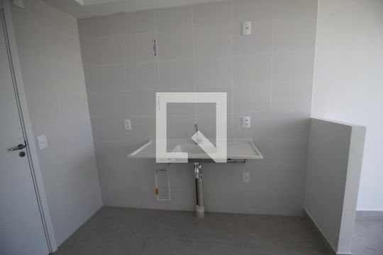 Cozinha de apartamento para alugar com 1 quarto, 27m² em Socorro, São Paulo