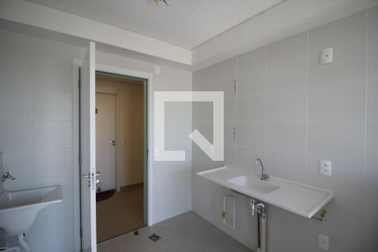 Cozinha de apartamento para alugar com 1 quarto, 27m² em Socorro, São Paulo