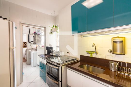 Cozinha de apartamento à venda com 3 quartos, 106m² em Vila São Francisco, Osasco