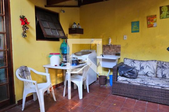 Quintal de casa à venda com 3 quartos, 240m² em Jardim Vera Cruz, São Paulo