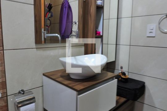 Banheiro da Suíte de casa à venda com 3 quartos, 240m² em Jardim Vera Cruz, São Paulo