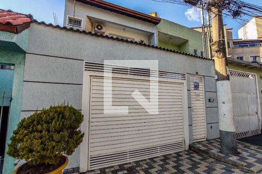 Fachada de casa à venda com 3 quartos, 312m² em Parque São Vicente, Mauá