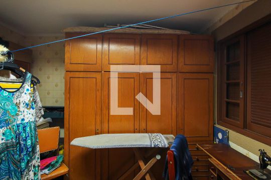 Detalhe da área de serviço de casa à venda com 4 quartos, 212m² em Vila Canero, São Paulo