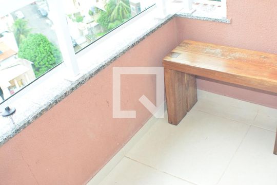 Sala com varanda de apartamento para alugar com 2 quartos, 55m² em Itapuã, Salvador