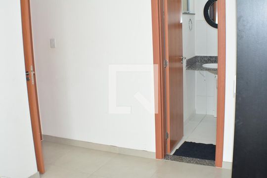 Quarto 2 com banheiro de apartamento para alugar com 2 quartos, 55m² em Itapuã, Salvador