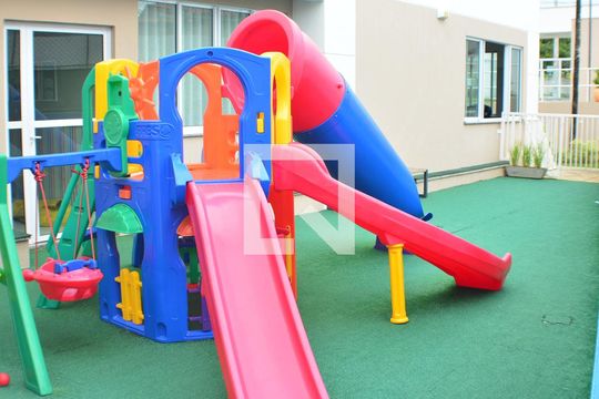 Área comum - parque infantil de apartamento para alugar com 2 quartos, 55m² em Itapuã, Salvador
