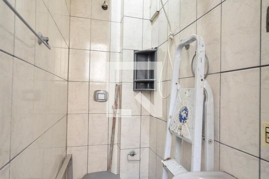 Banheiro de Serviço de apartamento à venda com 2 quartos, 74m² em Maracanã, Rio de Janeiro