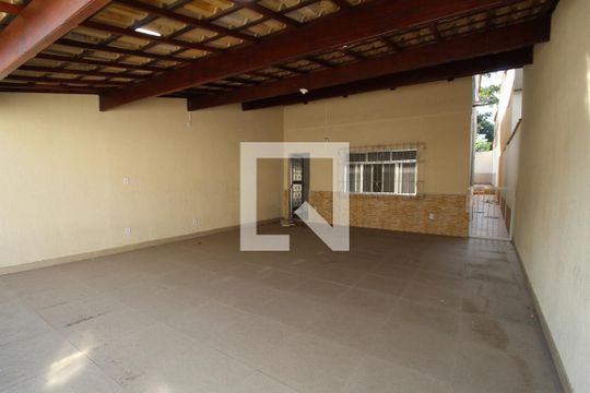Garagem de casa à venda com 3 quartos, 336m² em Curicica, Rio de Janeiro