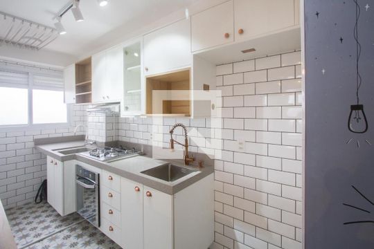 Cozinha de apartamento para alugar com 2 quartos, 40m² em Jardim Germânia, São Paulo