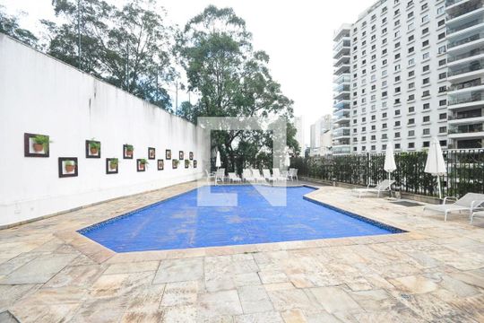 Piscina de apartamento à venda com 4 quartos, 180m² em Vila Andrade, São Paulo