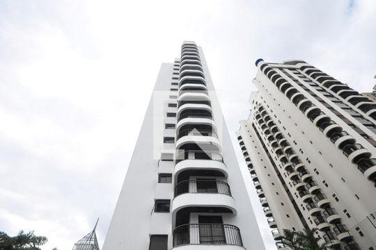 Fachada de apartamento à venda com 4 quartos, 180m² em Vila Andrade, São Paulo