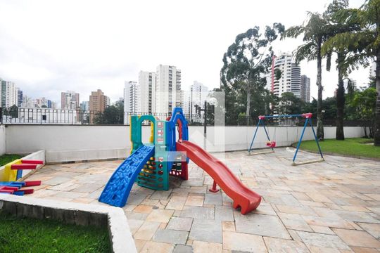 Playground de apartamento à venda com 4 quartos, 180m² em Vila Andrade, São Paulo