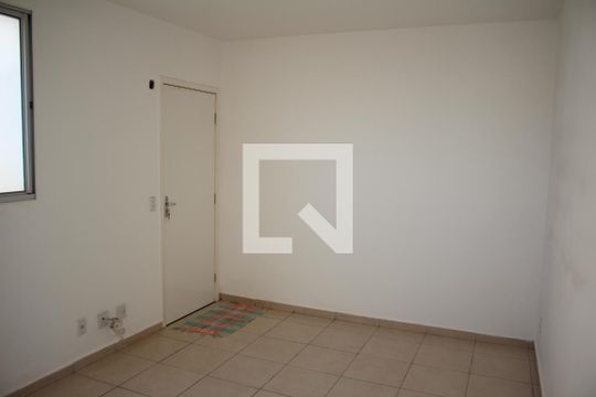 Sala de apartamento para alugar com 2 quartos, 44m² em Califórnia, Belo Horizonte