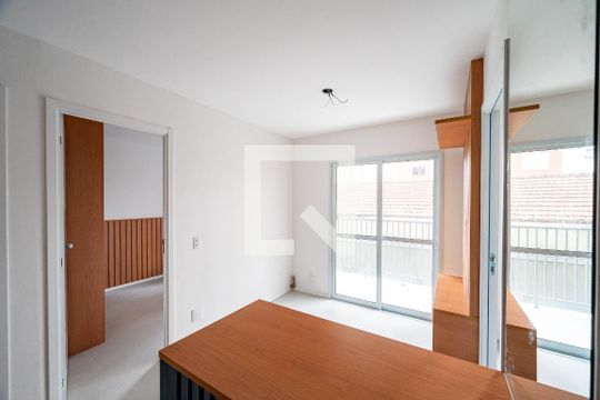 Sala de apartamento para alugar com 2 quartos, 39m² em Chácara Inglesa, São Paulo