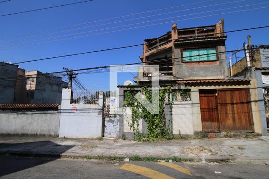 Fachada de apartamento para alugar com 2 quartos, 69m² em Brás de Pina, Rio de Janeiro
