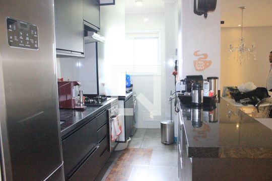 Cozinha de apartamento à venda com 2 quartos, 87m² em Jardim Flor da Montanha, Guarulhos