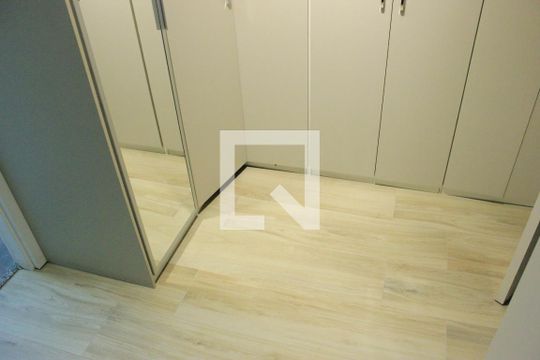 Closet de apartamento à venda com 2 quartos, 87m² em Jardim Flor da Montanha, Guarulhos