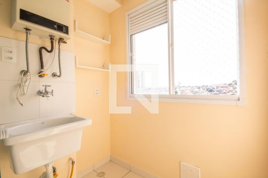 Área de Serviço de apartamento para alugar com 2 quartos, 47m² em Novo Osasco, Osasco