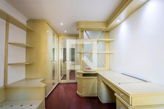 Quarto 2 de apartamento à venda com 3 quartos, 175m² em Vila Bastos, Santo André