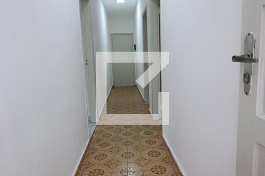 Corredor de apartamento para alugar com 1 quarto, 80m² em Jardim Guairaca, São Paulo