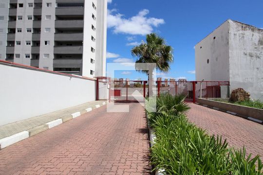 Fachada do Prédio de apartamento para alugar com 1 quarto, 44m² em Jardim São Carlos, Sorocaba