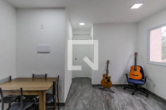 Sala de apartamento para alugar com 2 quartos, 35m² em Paraíso do Morumbi, São Paulo