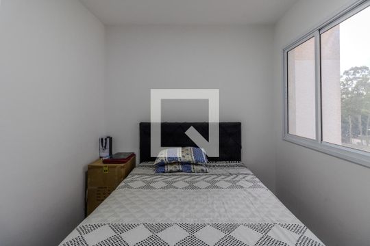 Quarto de apartamento para alugar com 2 quartos, 35m² em Paraíso do Morumbi, São Paulo