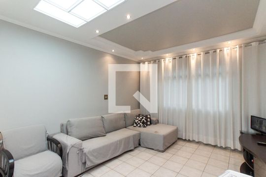 Sala   de casa à venda com 3 quartos, 230m² em Vila Medeiros, São Paulo
