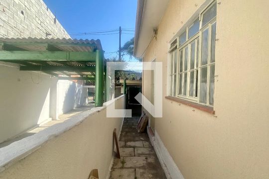 Quintal de casa à venda com 2 quartos, 250m² em Vila Prudente, São Paulo