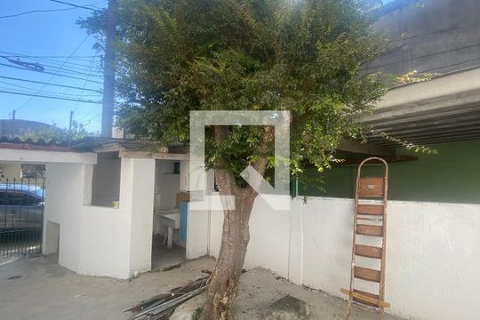 Fachada de casa à venda com 2 quartos, 250m² em Vila Prudente, São Paulo