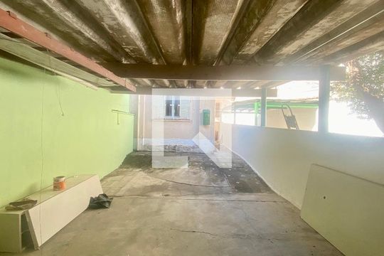 Garagem de casa à venda com 2 quartos, 250m² em Vila Prudente, São Paulo