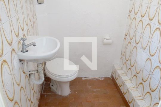 Banheiro de casa para alugar com 1 quarto, 38m² em Parque Itaberaba, São Paulo