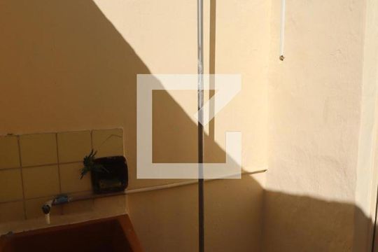 Área de Serviço de casa para alugar com 1 quarto, 70m² em Porto da Pedra, São Gonçalo