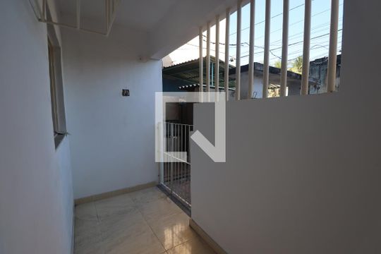 Varanda de casa para alugar com 1 quarto, 70m² em Porto da Pedra, São Gonçalo