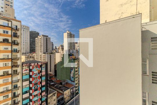 Vista do Studio de kitnet/studio para alugar com 1 quarto, 27m² em Vila Buarque, São Paulo