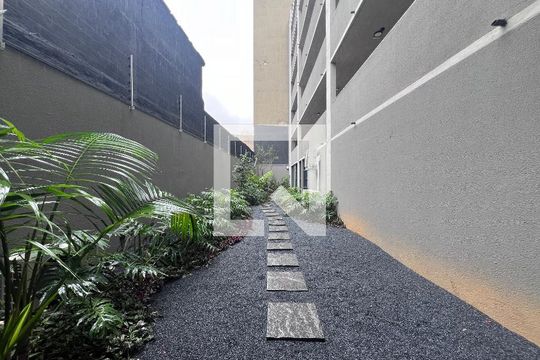 Área comum de kitnet/studio para alugar com 1 quarto, 33m² em Bela Vista, São Paulo