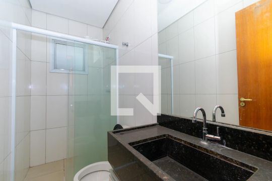 Banheiro de apartamento para alugar com 1 quarto, 30m² em Liberdade, São Paulo