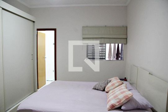 Suíte de casa à venda com 2 quartos, 210m² em Jardim Presidente Dutra, Guarulhos