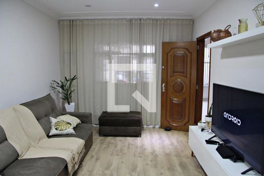 Casa à venda com 2 quartos, 210m² em Jardim Presidente Dutra, Guarulhos