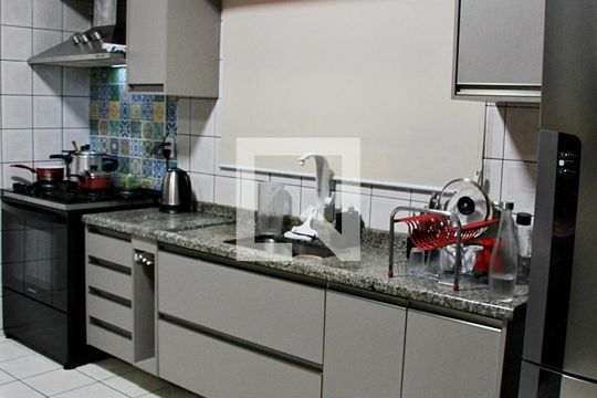 Cozinha de casa à venda com 2 quartos, 210m² em Jardim Presidente Dutra, Guarulhos