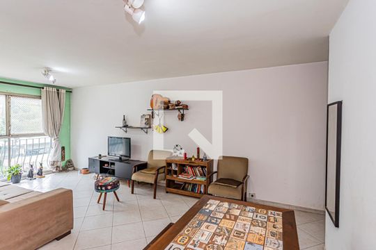 Sala de apartamento à venda com 3 quartos, 80m² em City América, São Paulo