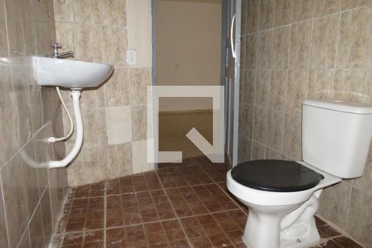 Banheiro de casa para alugar com 1 quarto, 60m² em Casa Verde, São Paulo