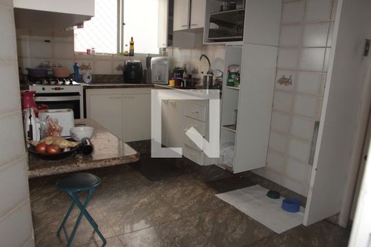 Cozinha de apartamento à venda com 3 quartos, 120m² em Engenho Nogueira, Belo Horizonte