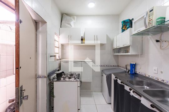 Cozinha de apartamento à venda com 2 quartos, 57m² em Maracanã, Rio de Janeiro