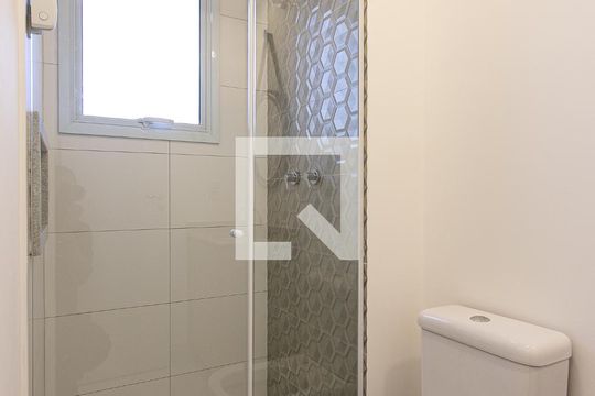 Banheiro de apartamento para alugar com 1 quarto, 52m² em Vila Azevedo, São Paulo