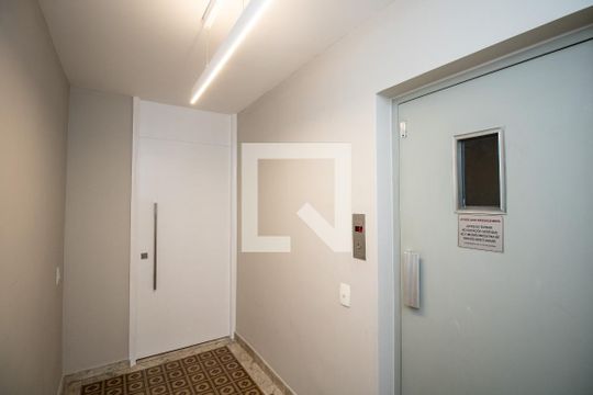 Área comum - Hall do andar de apartamento à venda com 4 quartos, 166m² em Itaim Bibi, São Paulo